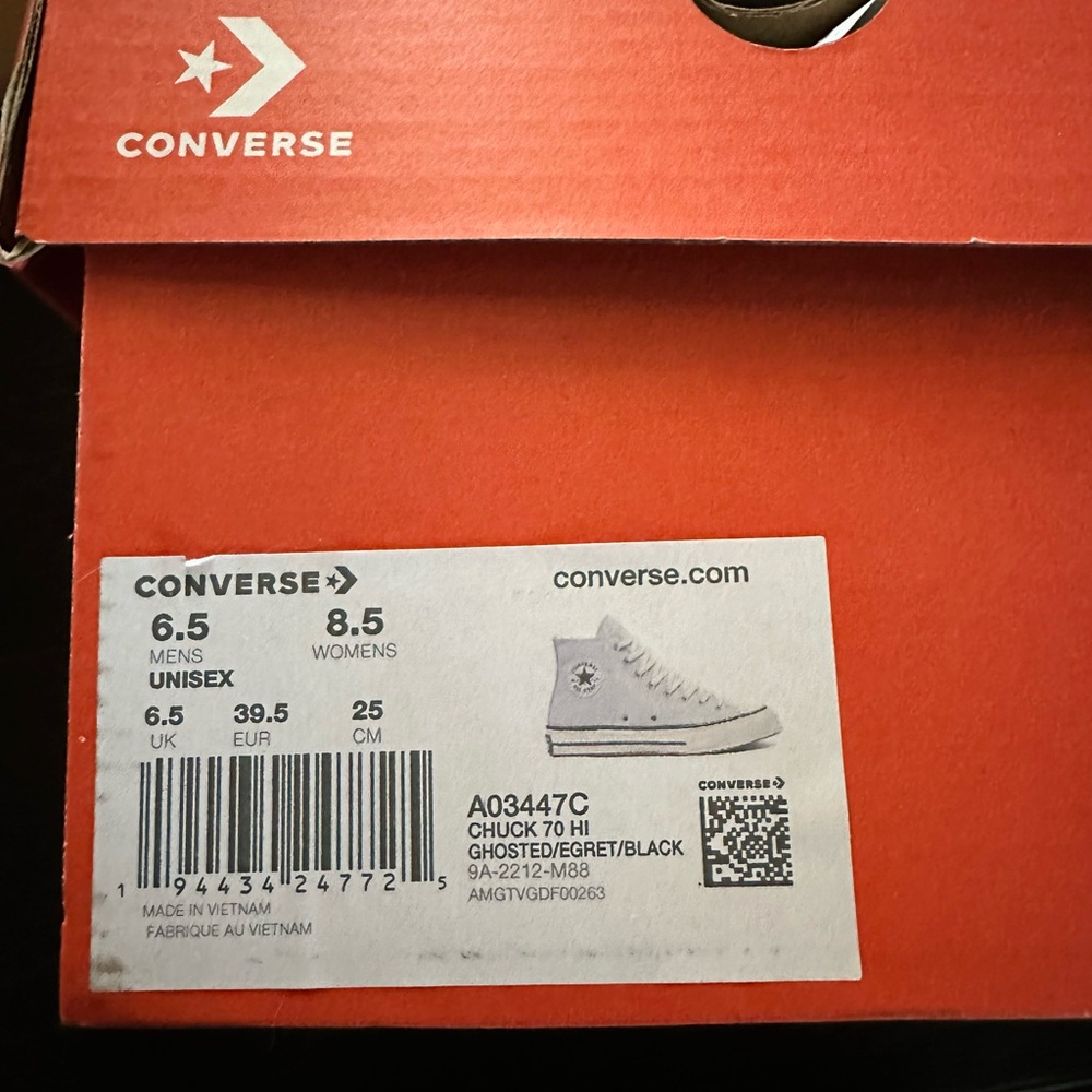 Converse High Tops in Light Blue and White - Picture 5 of 5